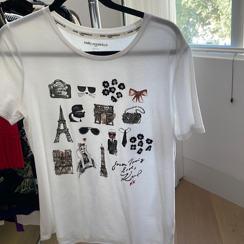 T-shirt